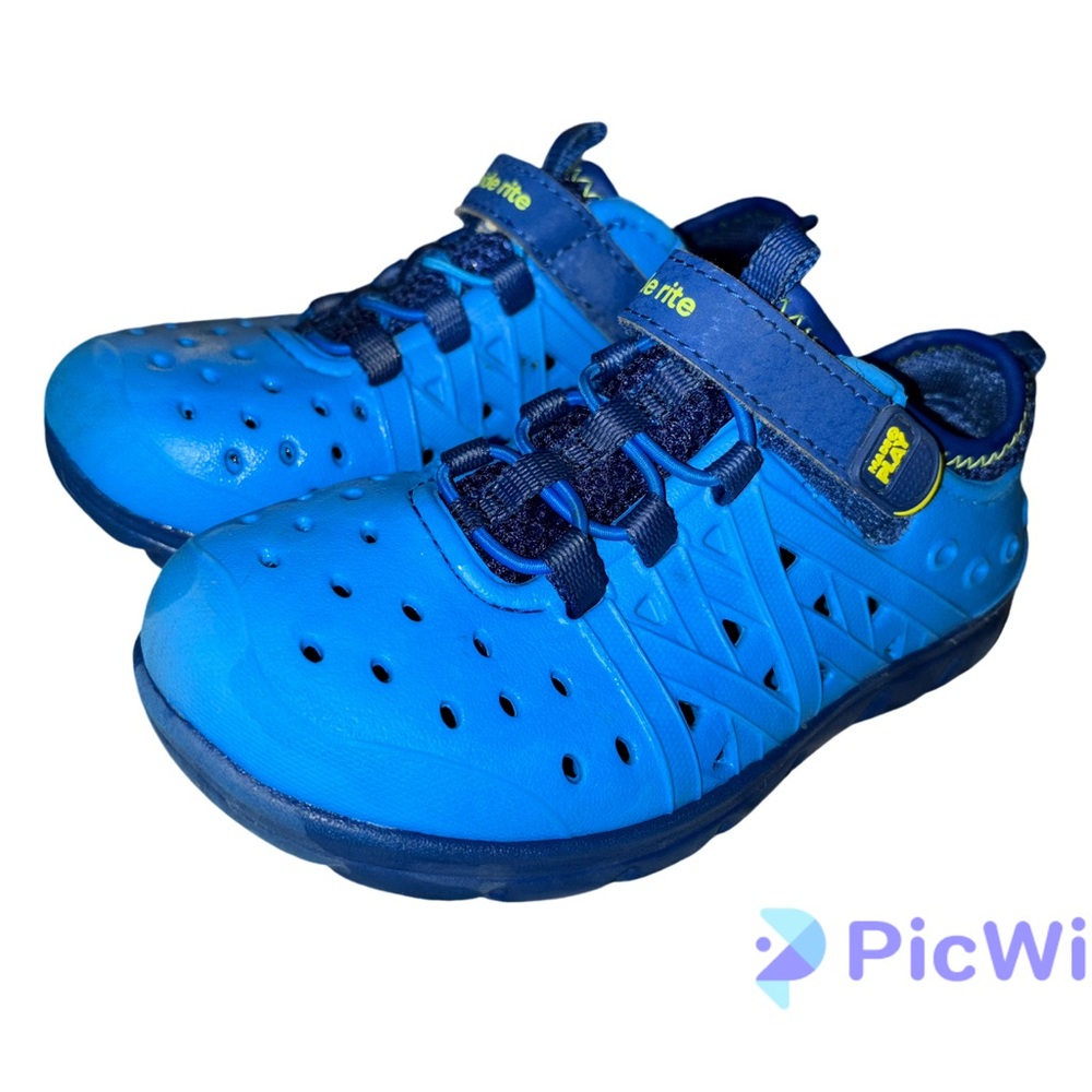 - Stride Rite Made 2 Play Shoes Size 10 - Picture 2 of 9